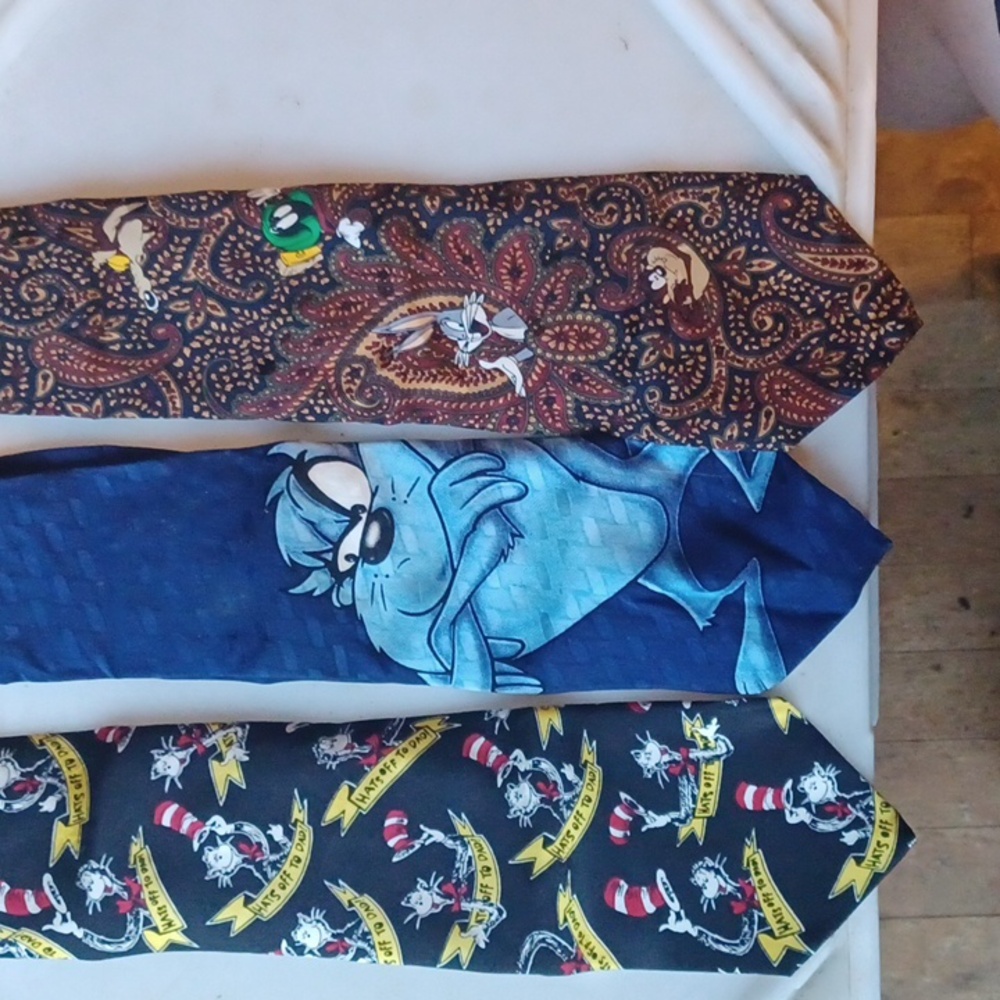 3 Men's Ties Dr Sue's, Tasmanian Devil and Bugs Bunny